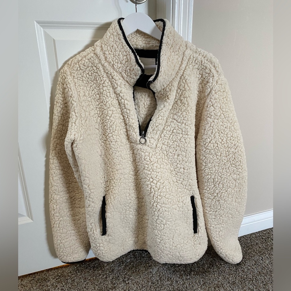 Thread & Supply Wubby Pullover Fleece